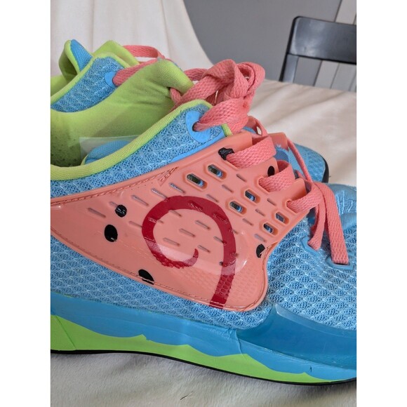 Nike Kyrie low 2 World 1 People Sneakers Men’s Size 8.5 - Picture 5 of 5